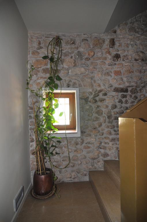 Restaurant & Rooms Cabrit Sant Mateu Extérieur photo